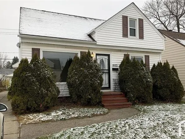 16013 Edgewood Ave, Maple Heights, OH 44137