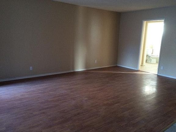 2nd image of 8529 Willis Ave APT 34
