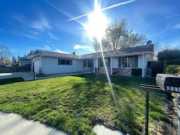 3rd image of 9843 Hickock Dr