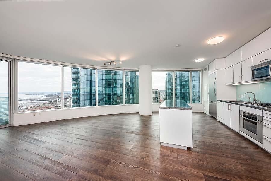 1st image of 301 Main St #32F-L