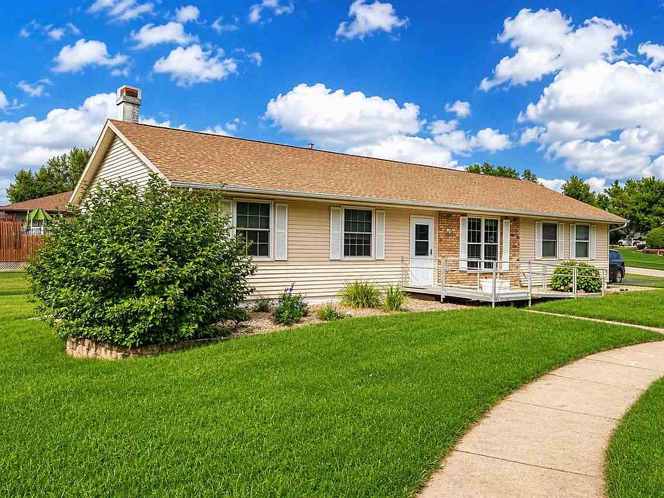 1st image of 6664 Sand Ct SW