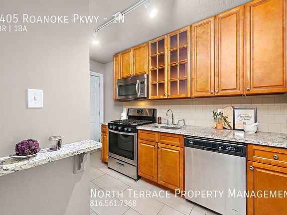 3rd image of 4405 Roanoke Pkwy #1