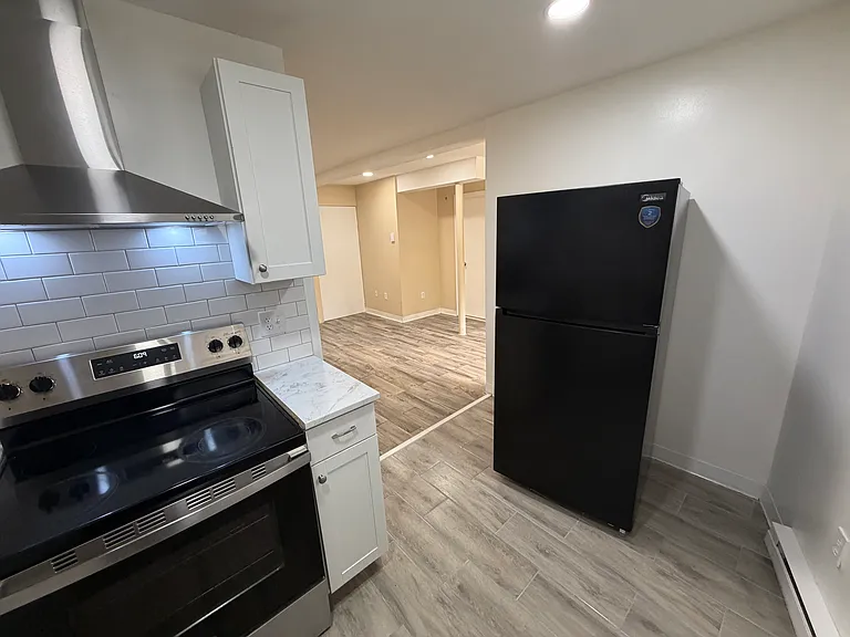 112 Murray St #1 — Photo 4