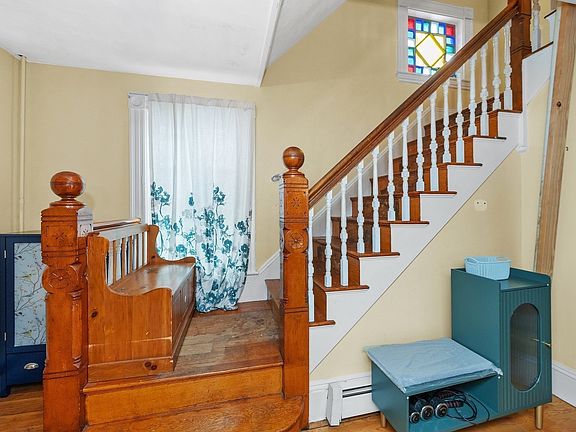 3rd image of 9 Liberty Hill Ave