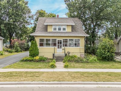 429 E Columbian Ave, Neenah, WI, 54956