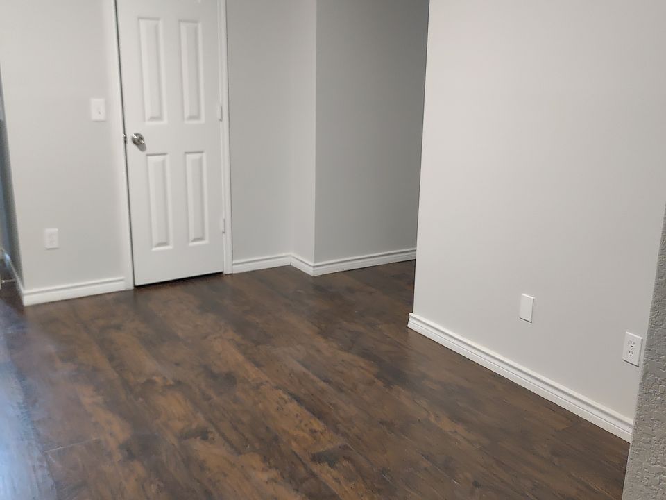 1st image of 4304 Briarcrest Ln