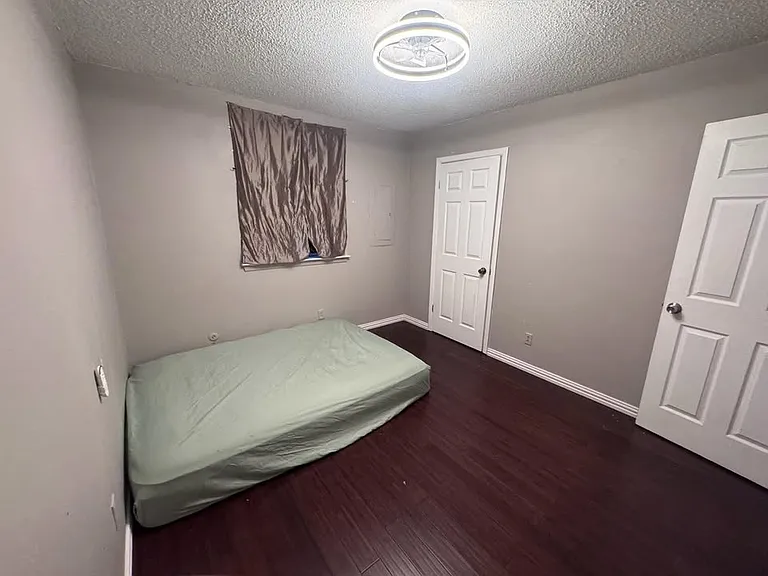 7513 Deaver Dr — Photo 1