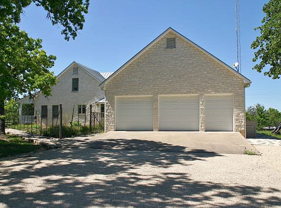 4th image of 1158 Paradise Ranch Rd