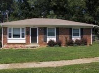 849 Honeysuckle Rd, Lexington, KY 40504