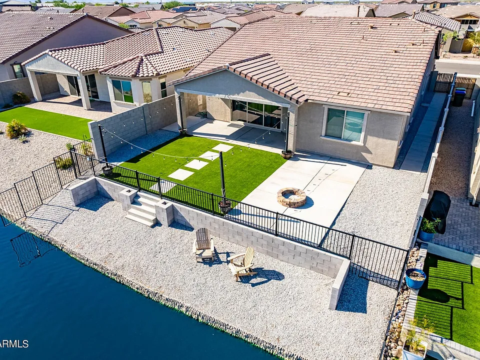 40915 W Agave Rd