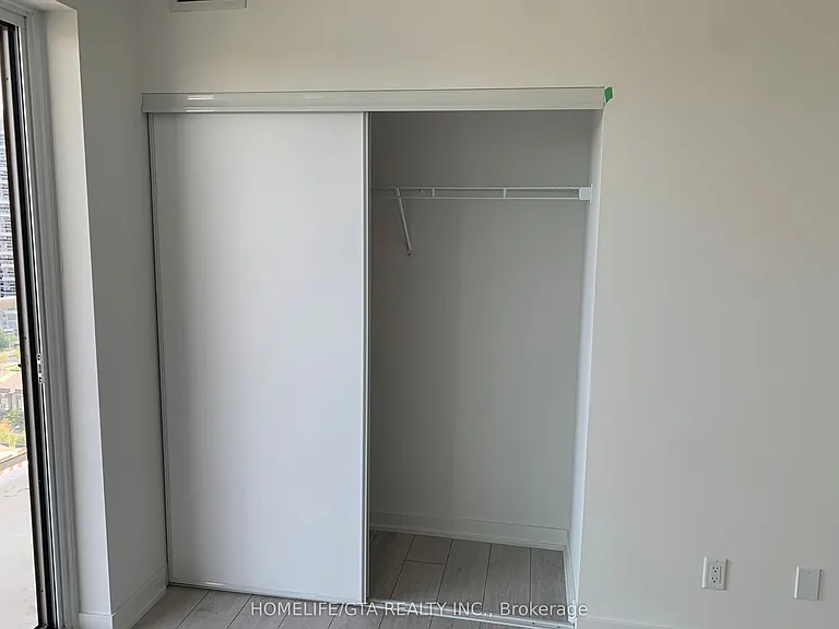 2033 Kennedy Rd #2006 — Photo 16