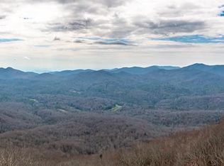 39 Manahawk Way, Sapphire, NC 28774