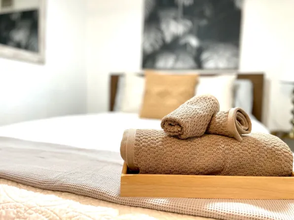 2575 S Himes Ave APT A, Tampa, FL 33629