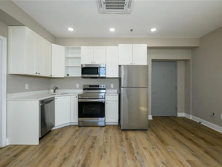 1012 2nd St #STUDIO — Photo 13