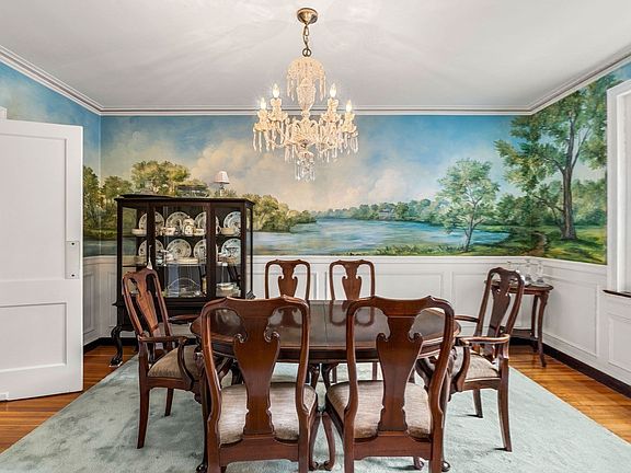 5th image of 5 Arlington St APT 25