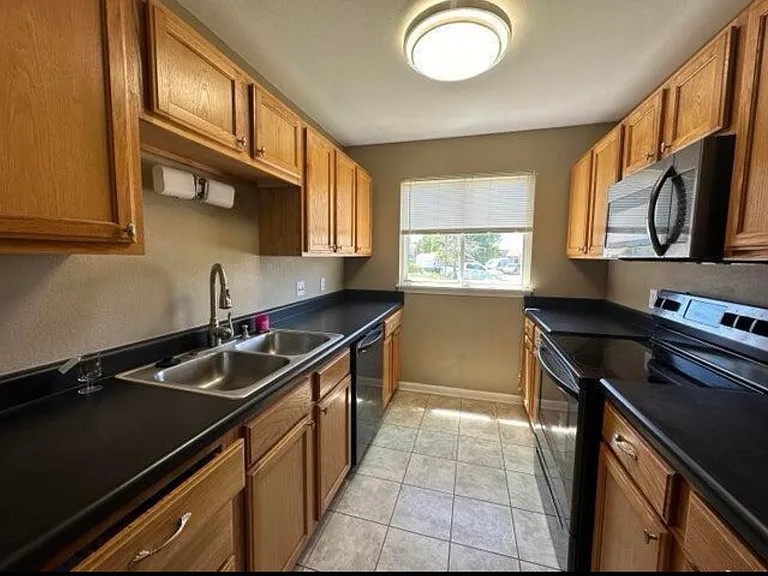 1530 Timber Creek Dr #1530 — Photo 7