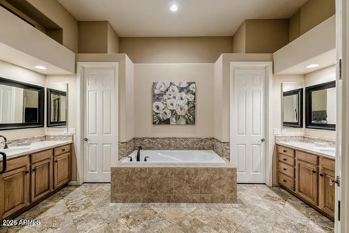 8010 E Wingspan Way — Photo 15