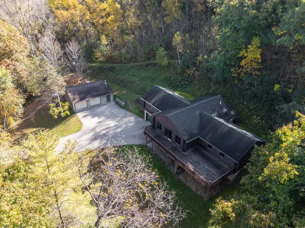 18158 Willow Rd, Altura, MN 55910