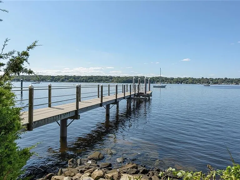 39 Shore Dr — Photo 36