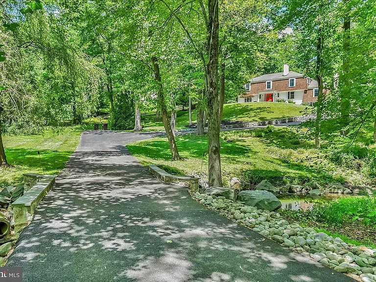 482 Gypsy Ln — Photo 47