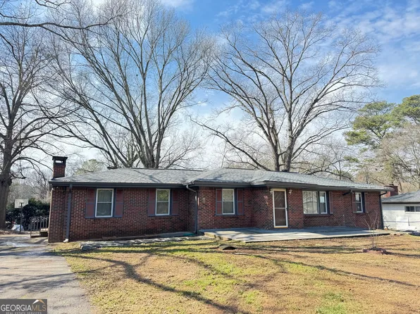 2498 Johnson Dr, Doraville, GA 30340