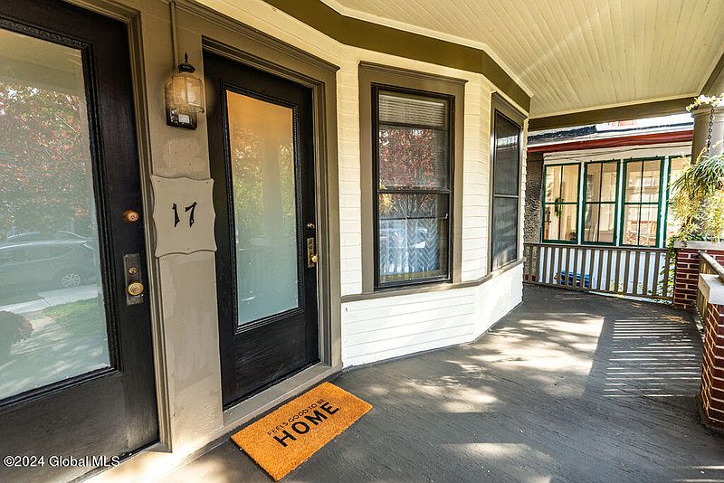 4th image of 17 Cuyler Avenue