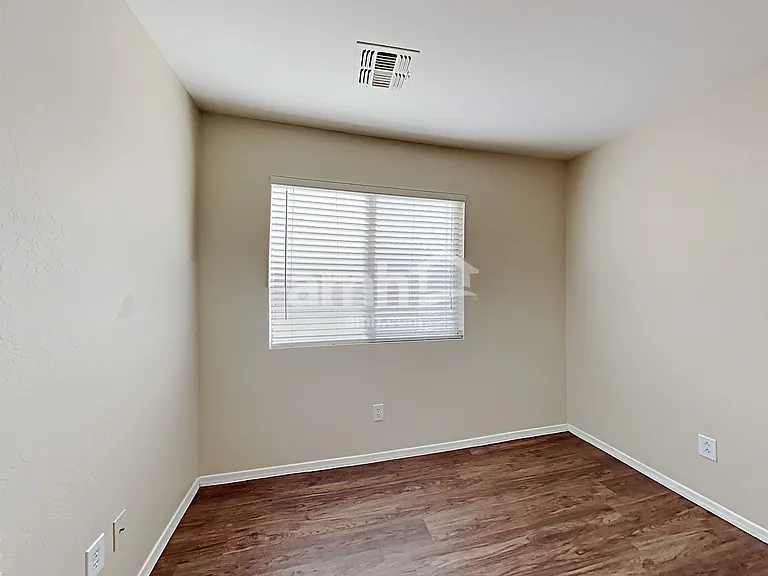 414 S 114th Ave — Photo 12