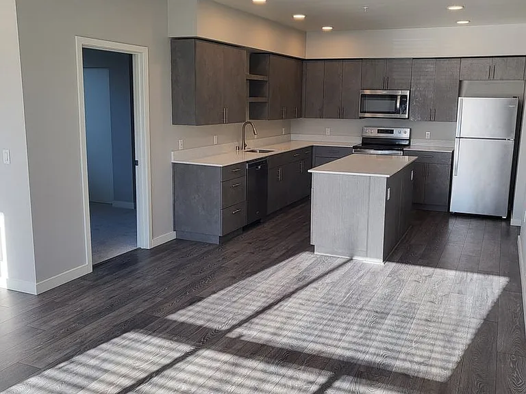 Pacific Ridge Apartments — Photo 45