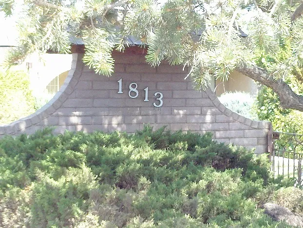 1813 Girard Blvd NE #10 — Photo 19