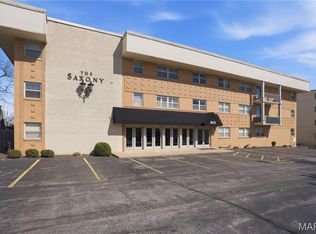 8631 Old Bonhomme Rd APT 1E, Saint Louis, MO 63132