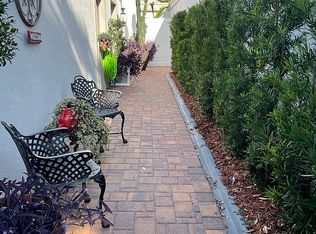 360 S Woodlands Dr, Oldsmar, FL 34677