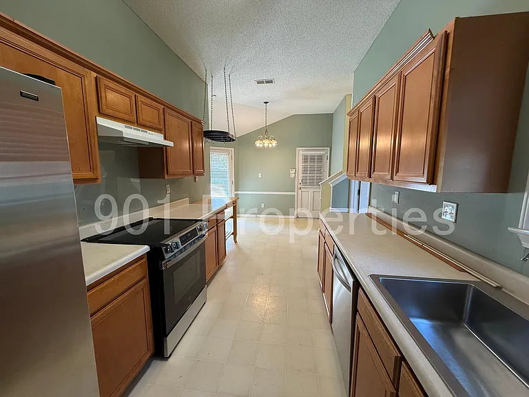 4957 Rivercrest Ln — Photo 8