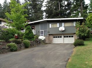 20459 2nd Ave SW, Normandy Park, WA 98166