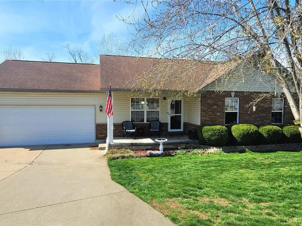 17 Brittany Dail Dr, Union, MO 63084