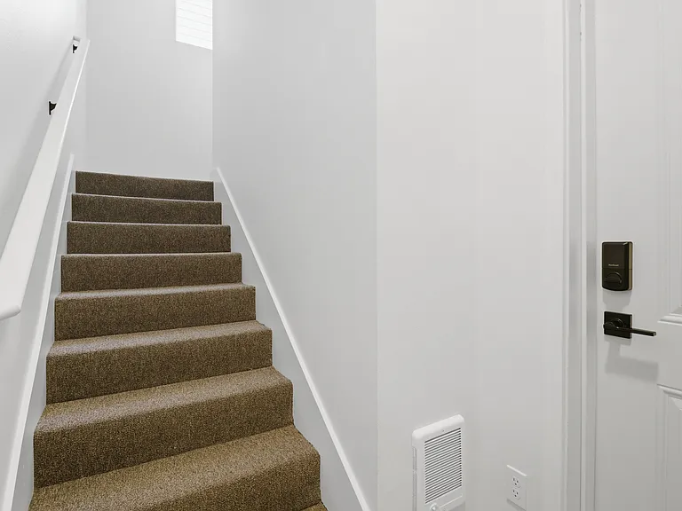 1420 S J St #B3 — Photo 15
