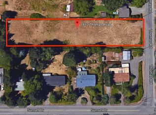 1812 Thomas Rd, Medford, OR 97501