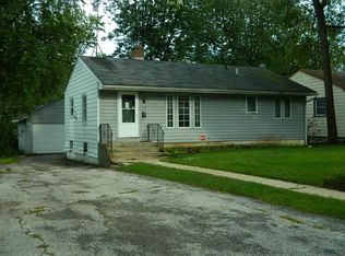57 S Seymour Ave, Mundelein, IL
