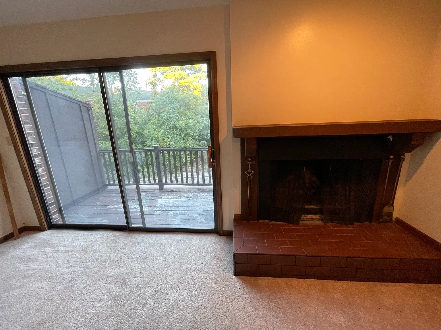 2 bed, 1.5 bath, 1424 sqft, $1,400 — Photo 4