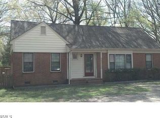 11025 W Huguenot Rd, North Chesterfield, VA 23235