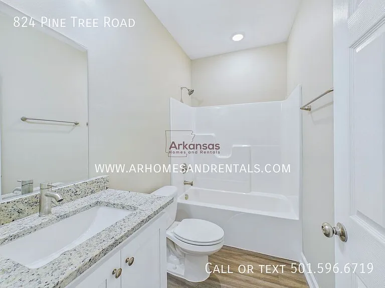 824 Pine Tree Rd — Photo 8