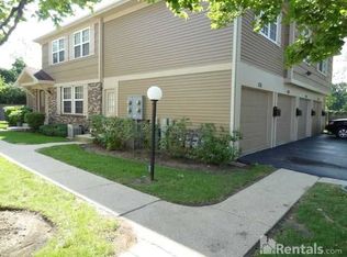 115 Lindenwood Ct, Vernon Hills, IL 60061