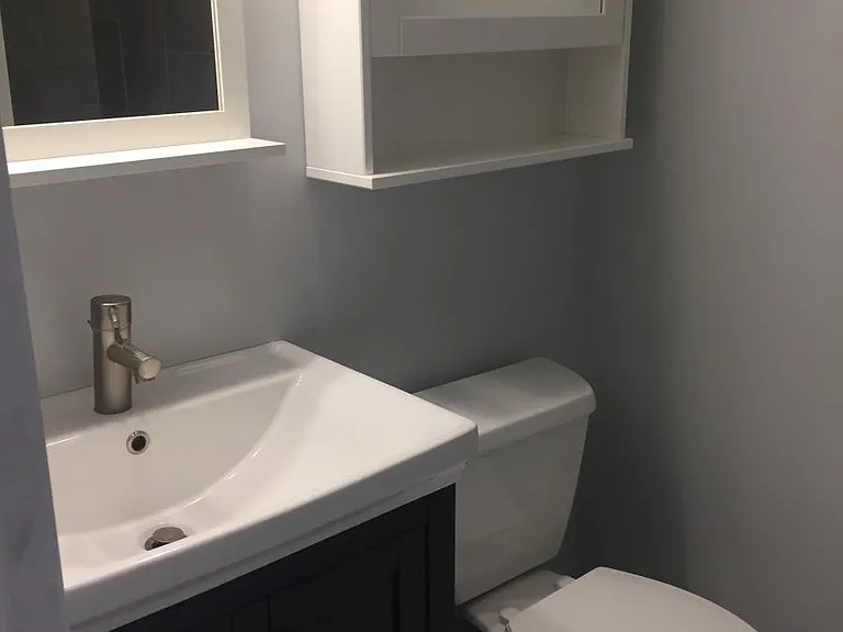 1st floor Bath