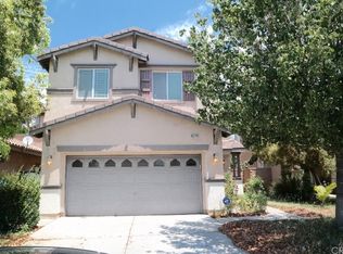 16270 Los Coyoytes St, Fontana, CA 92336