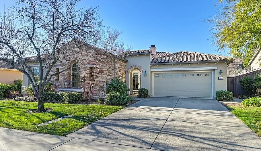 5040 Tesoro Way photo 1