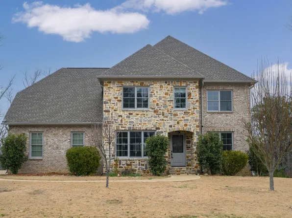1610 Chateau Crest Ln, Vestavia, AL 35216