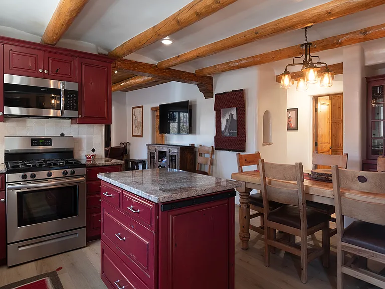 1713 Paseo De Peralta — Photo 11