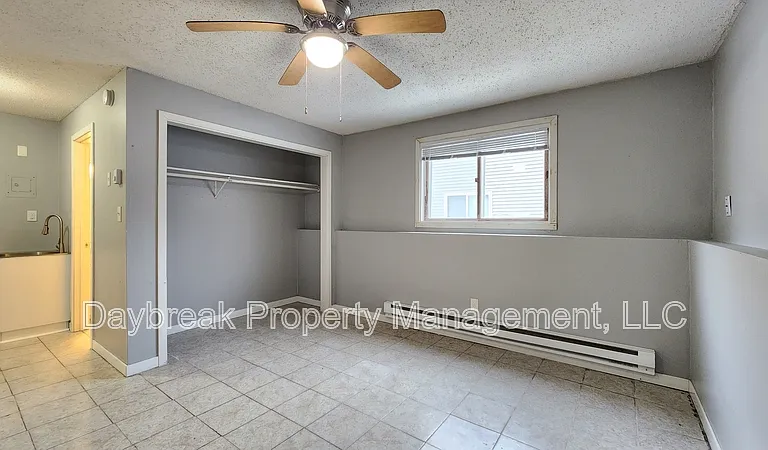 713 30th St N #4 — Photo 2