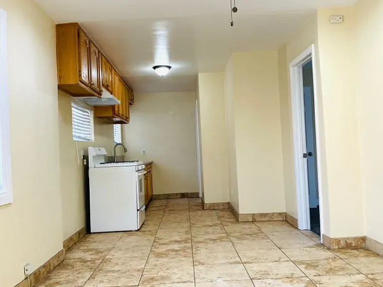 204 N Spring Ave #B — Photo 10