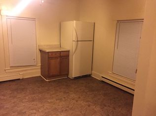 86 Spring St, Lewiston, ME 04240