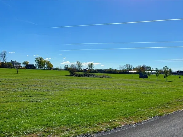 2 Gorwydd Ln #22, Cayuga, NY 13034
